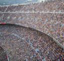 Spectateurs dans un stade lors d'un événement sportif