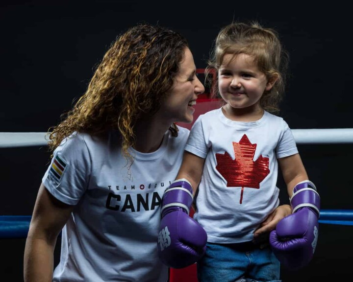 Mandy Bujold with her daughter with boxing gloves